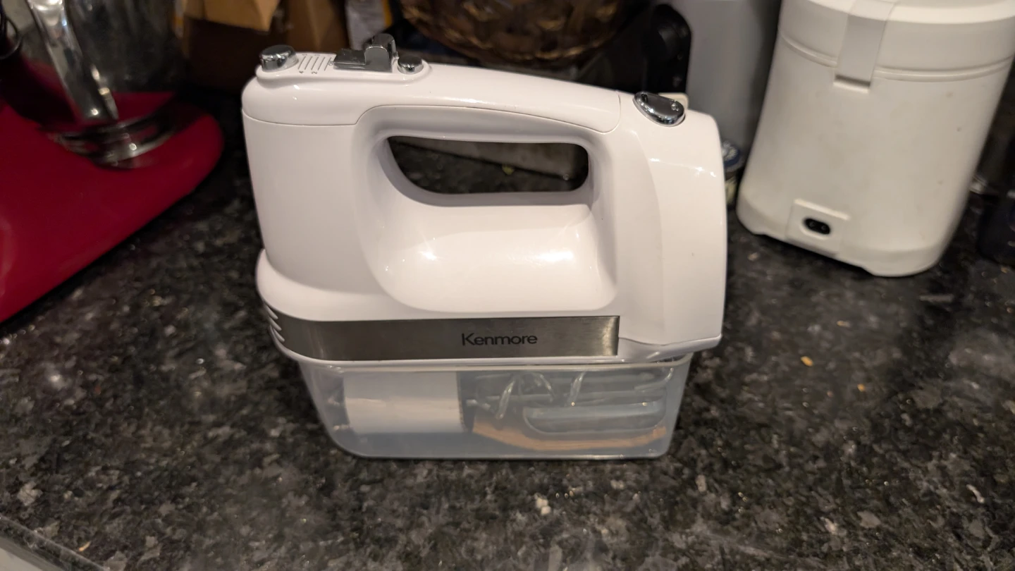 Kenmore Hand Mixer with Storage Case - photo 3