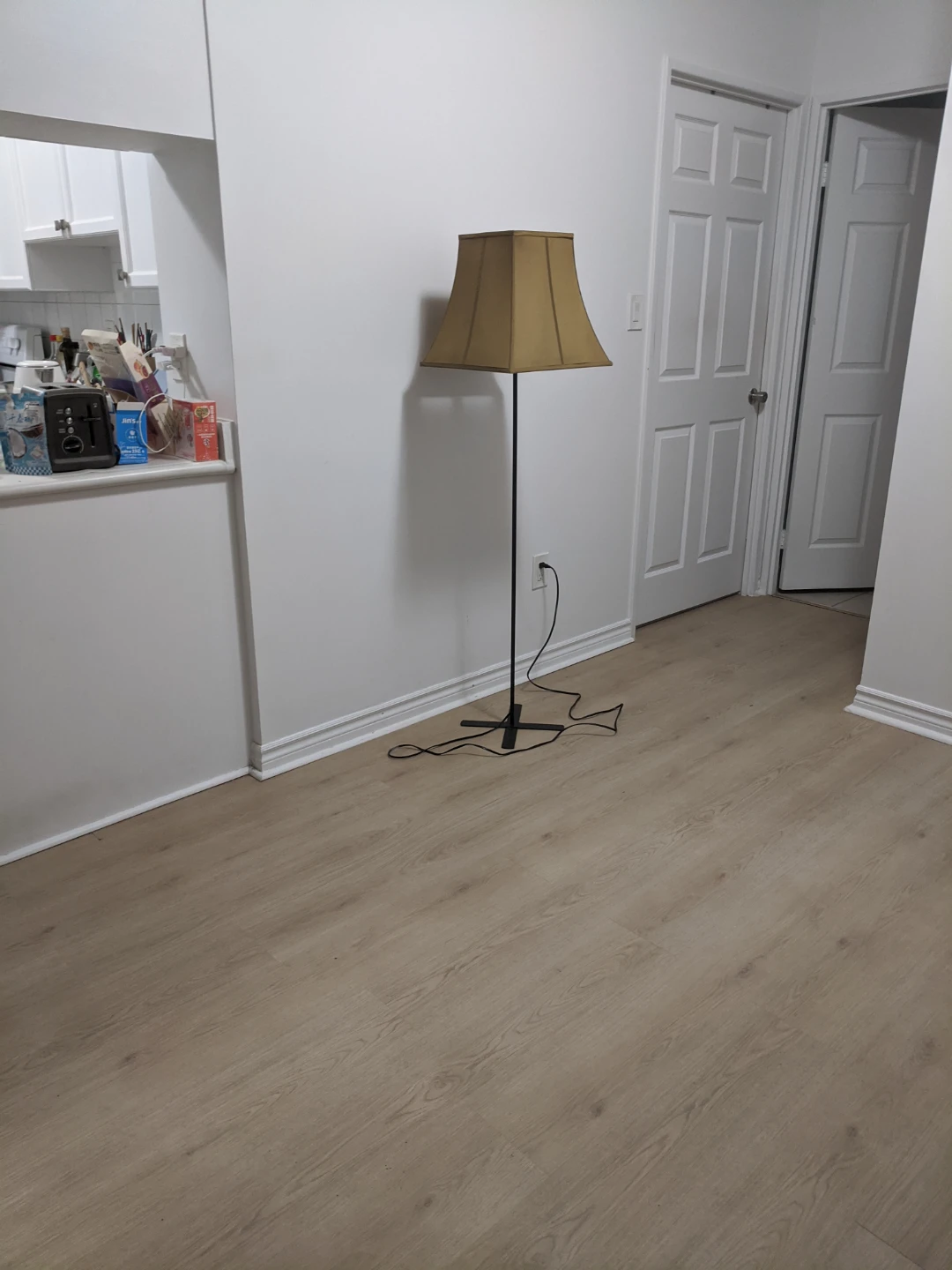 Minimalist floor lamp with tan shade - photo 4