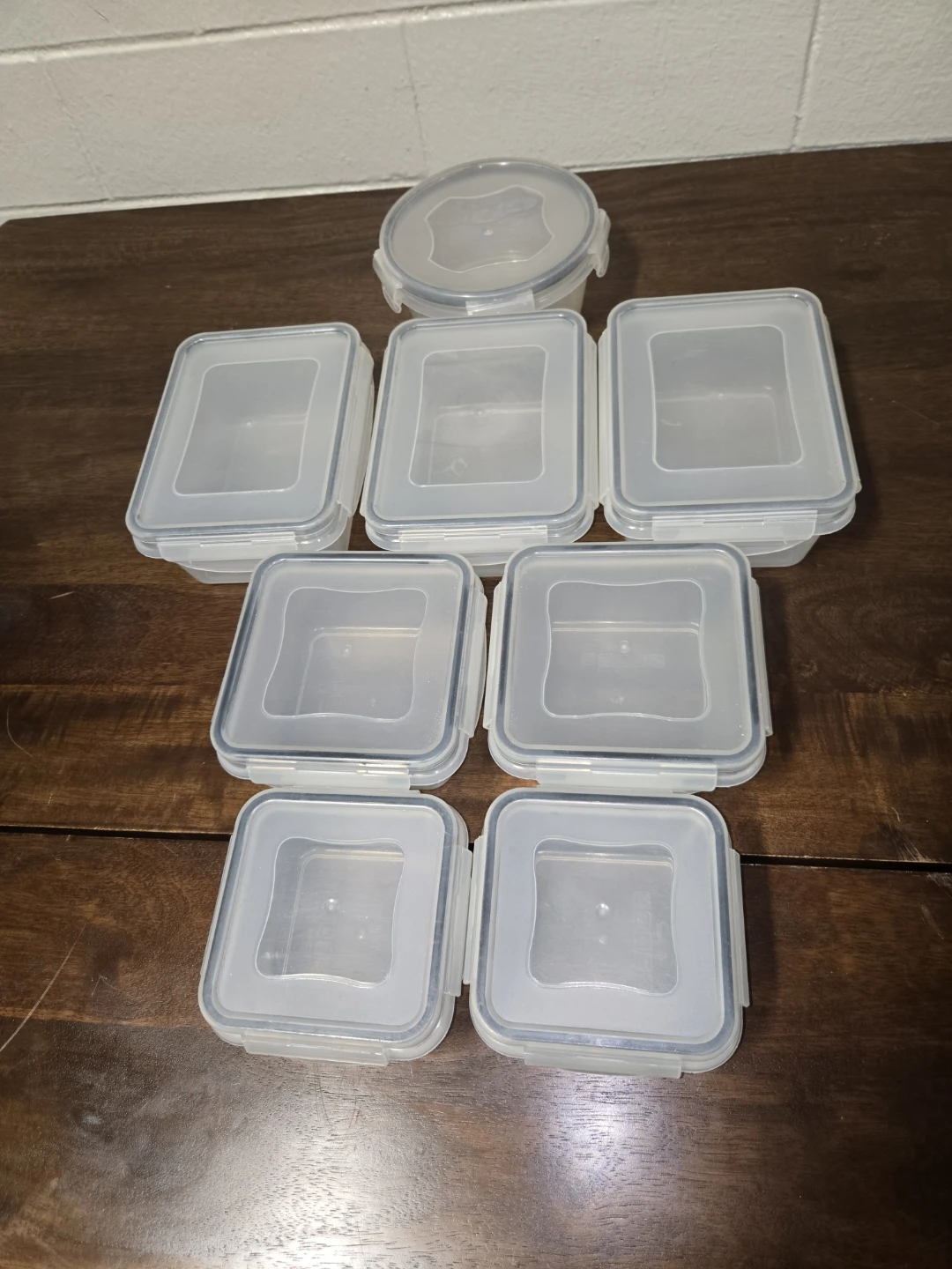 Set of 8 Plastic Food Storage Containers