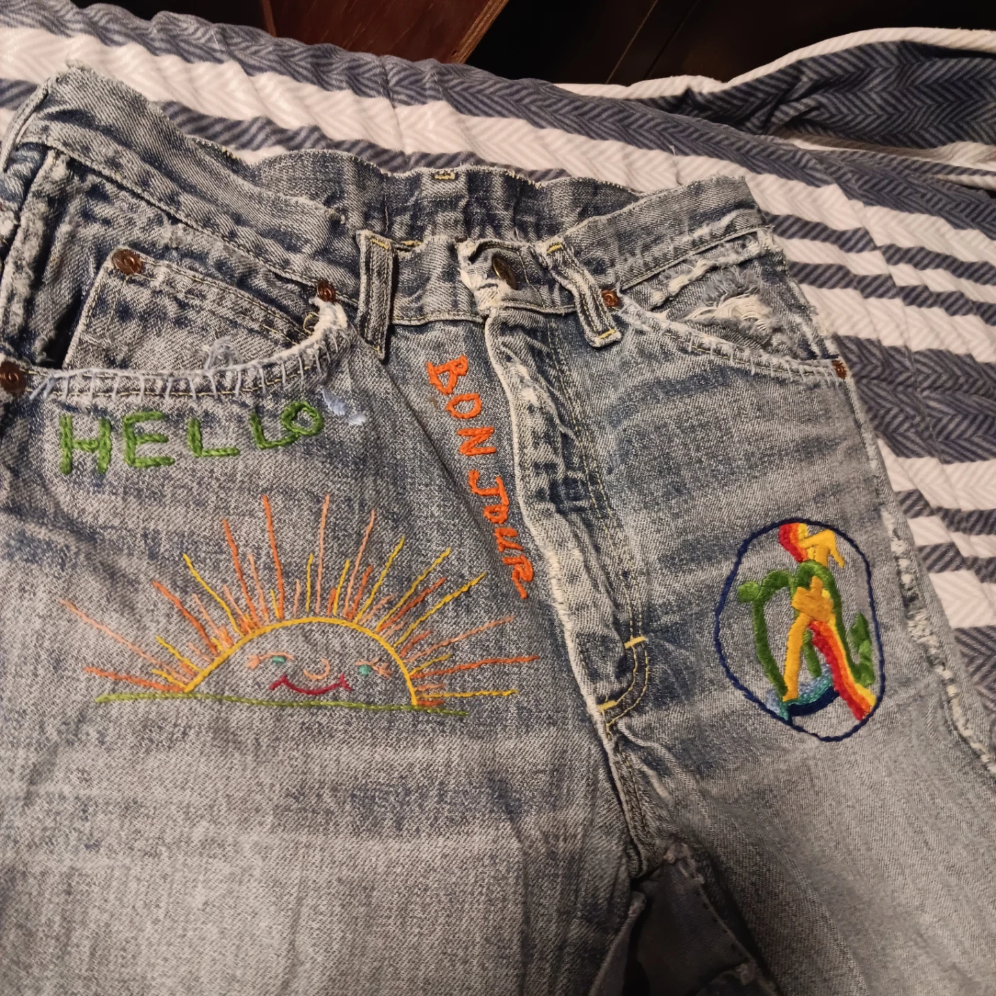 Embroidered and Patchwork Denim Jeans - photo 2