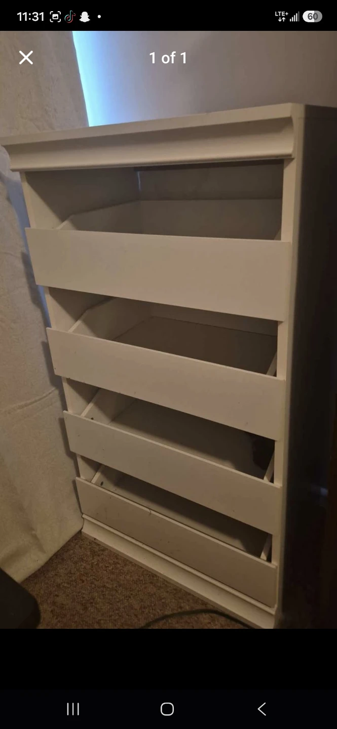 White 4-Drawer Dresser