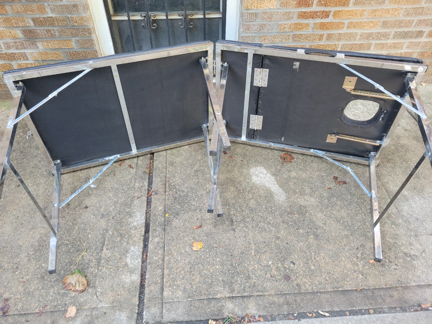Portable Black Massage Table - photo 4