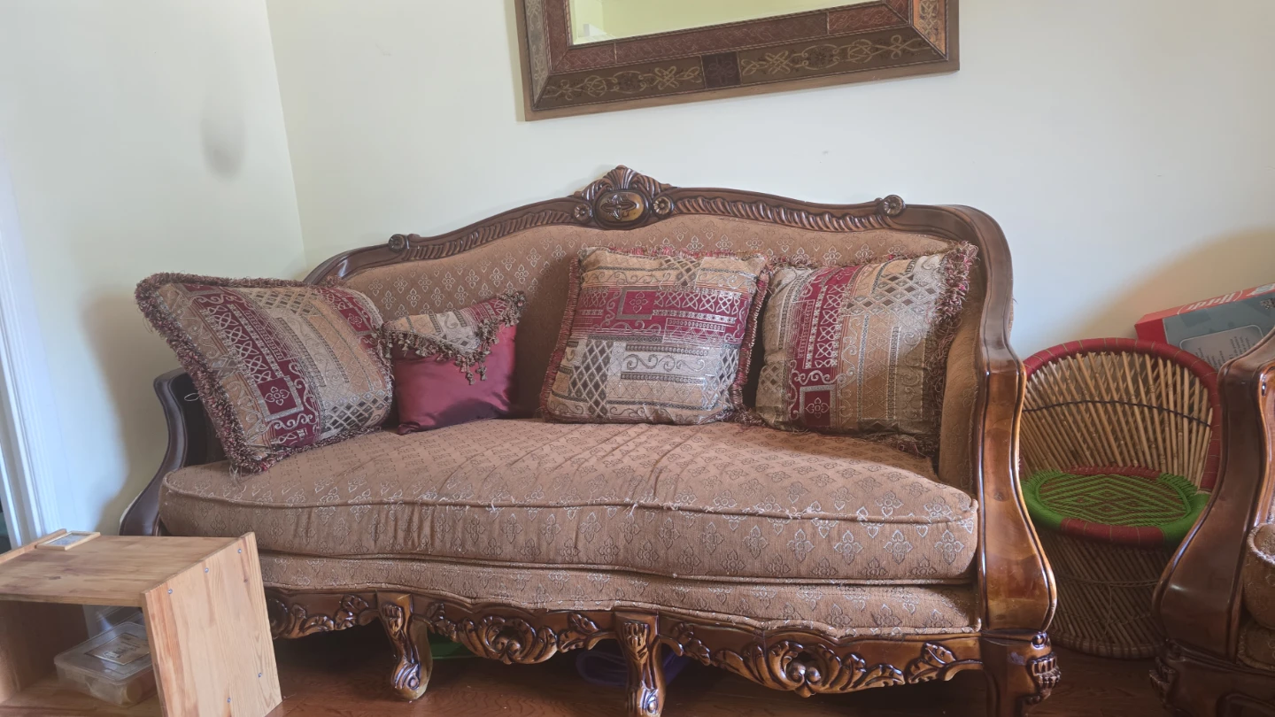 Sofa set