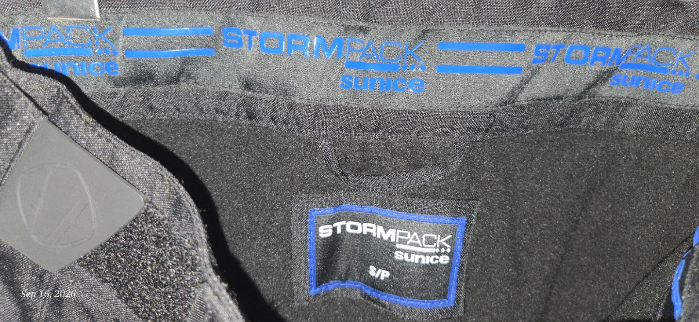 Sunice Stormpack Winter Pants size Small - photo 3