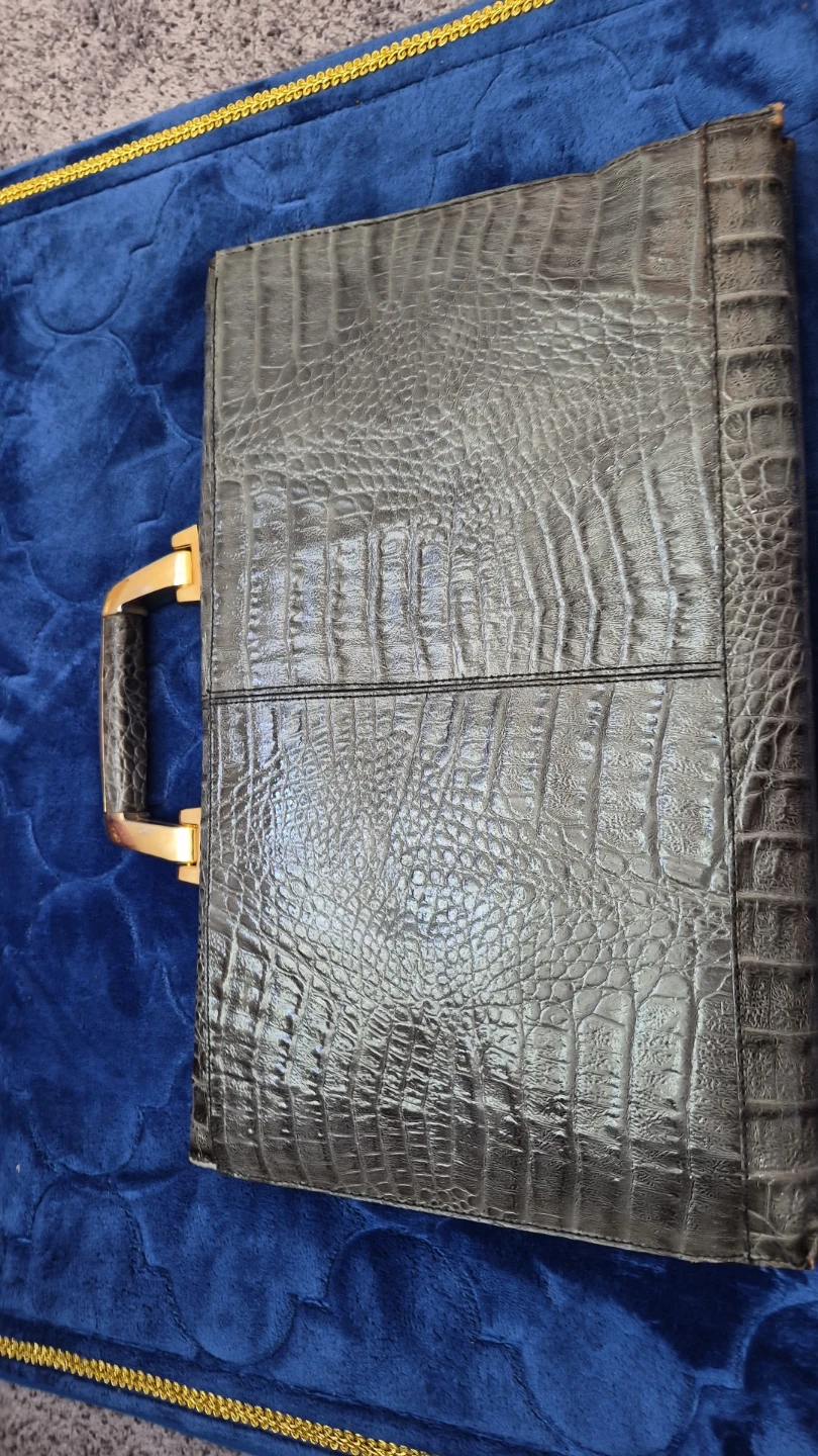 Veneto Italian Leather Briefcase - photo 2