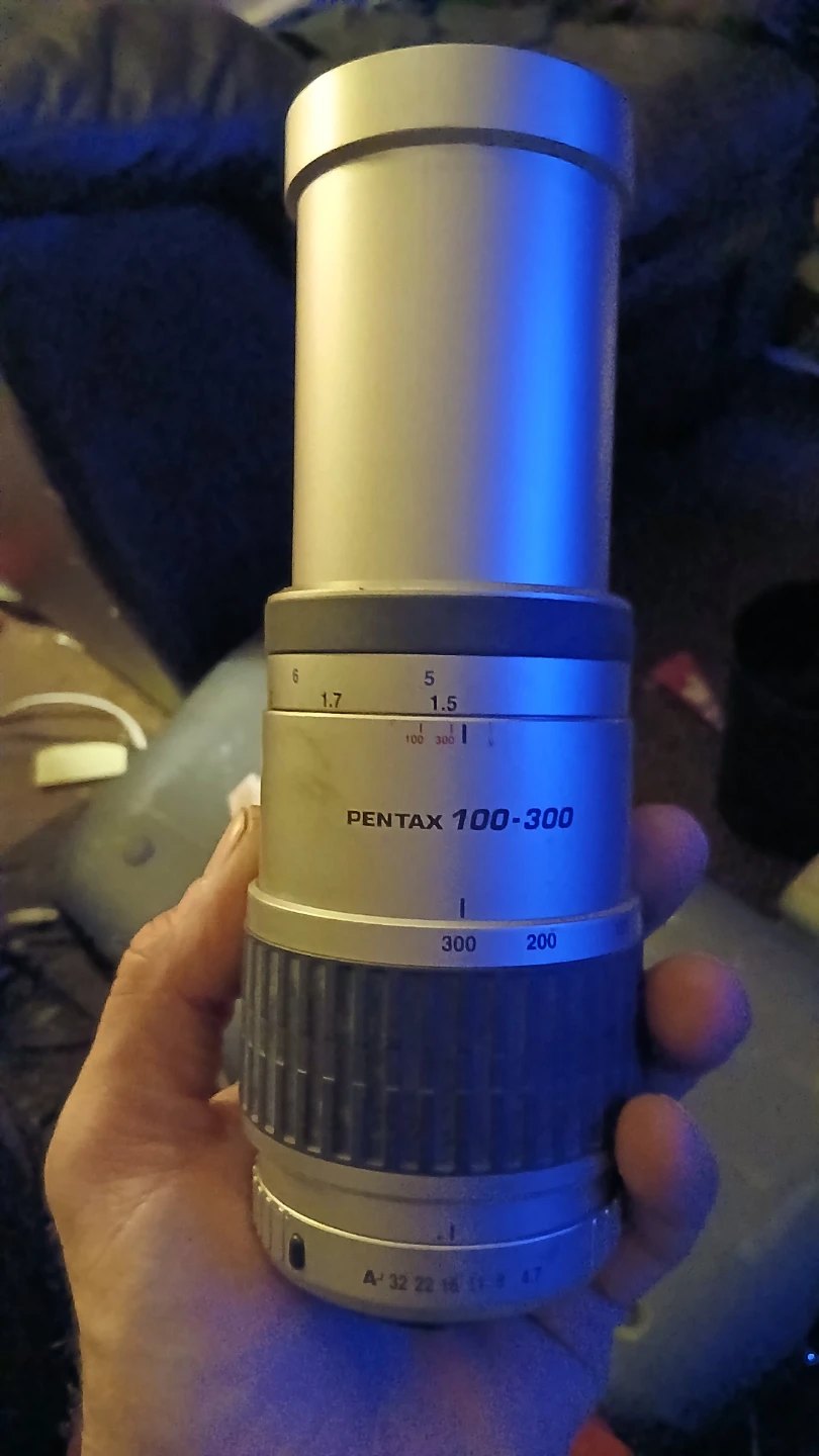 Pentax 100-300mm Lens - photo 3