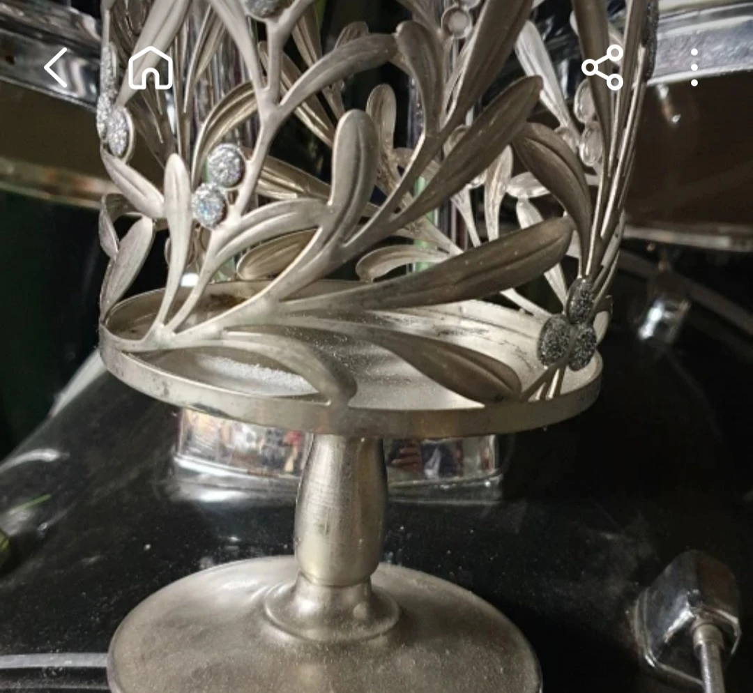 Bath & Body Works Mistletoe Candle🏈 Holder