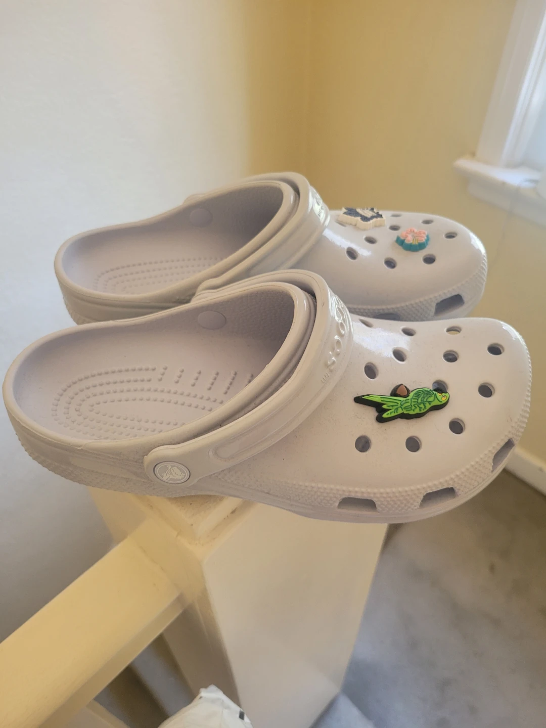 Crocs with Jibbitz charms - photo 3