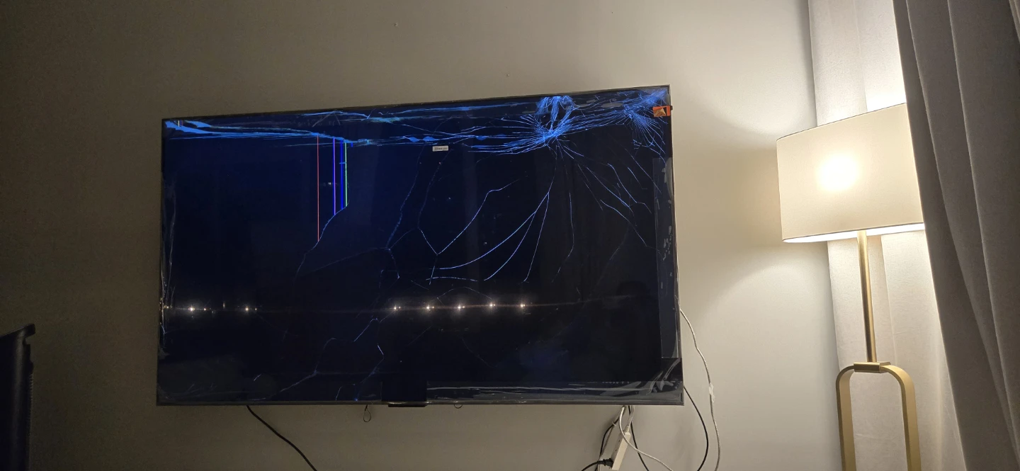 Broken TCL 75-Inch QM64L QLED 4K Smart TV - photo 2
