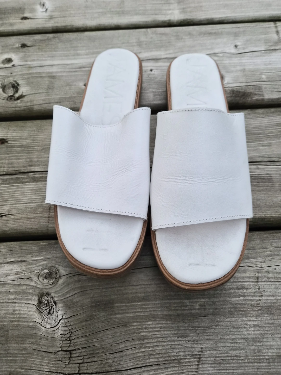 White Leather Slide Sandals - photo 3