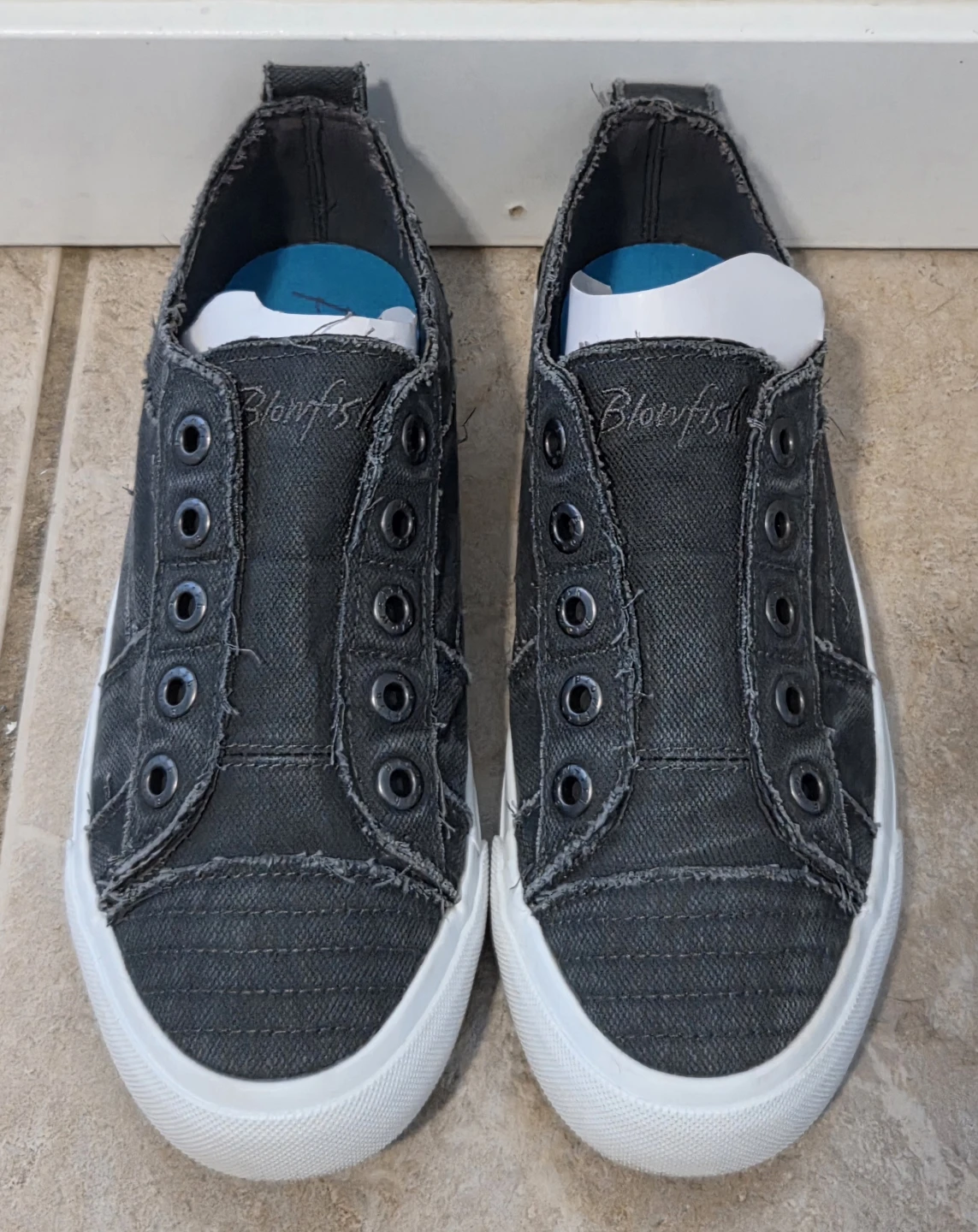 Blowfish Sneakers sz 8