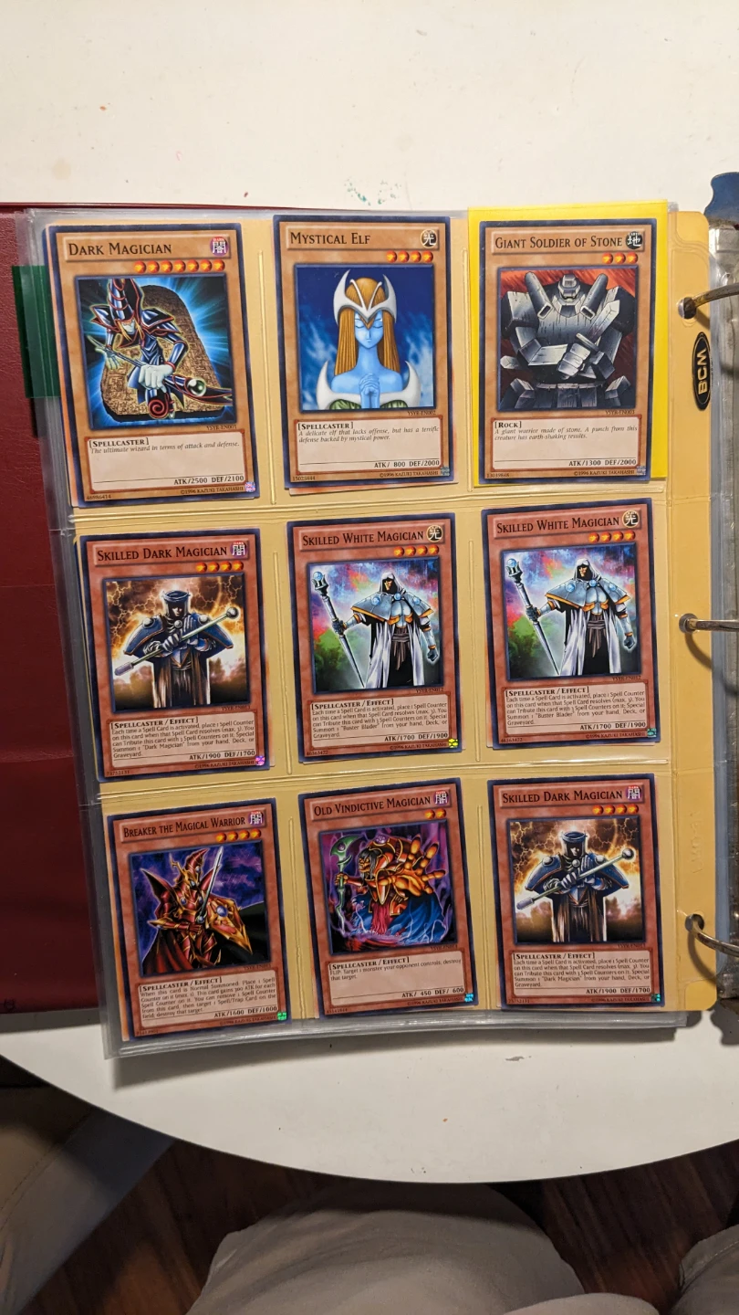 Yu-Gi-Oh! TCG - Dark Magician Reprint Set - photo 2