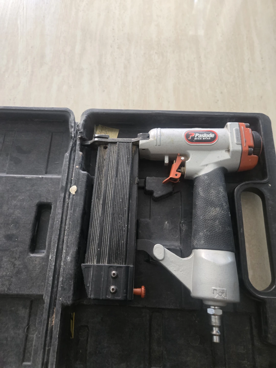 Paslode Lite Line Pneumatic NailerPaslode 11 gauge - photo 2