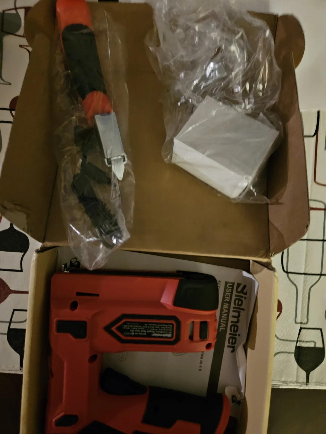 Bielmeier 4V Cordless Staple Nail Gun Kit - photo 3