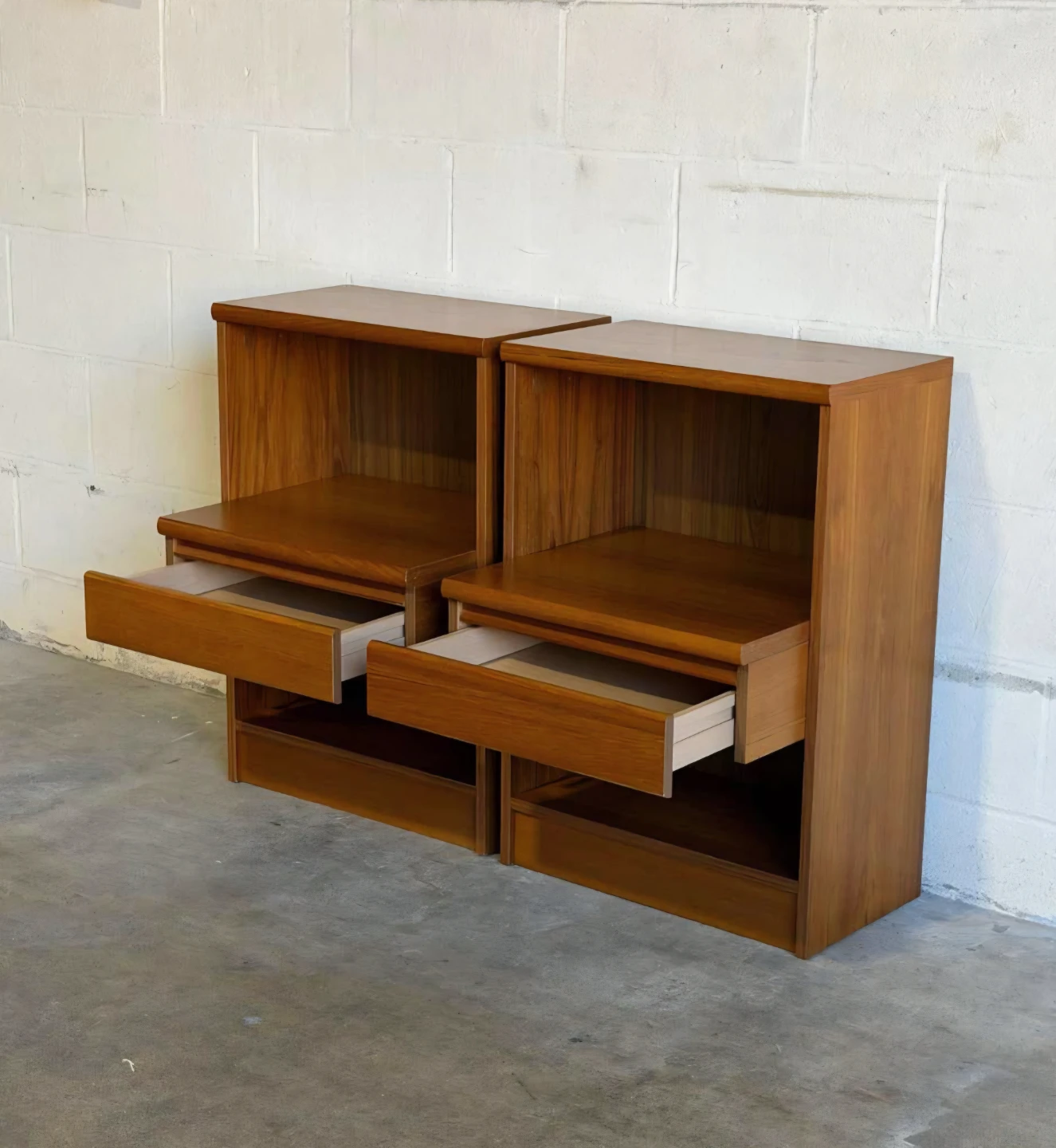 Matching Pair of Mid Century Modern Teak Nightstands - photo 2