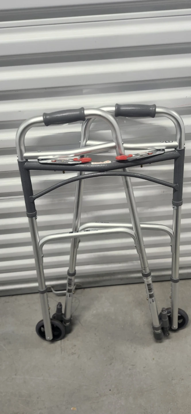 Aluminum foldable walker - photo 4