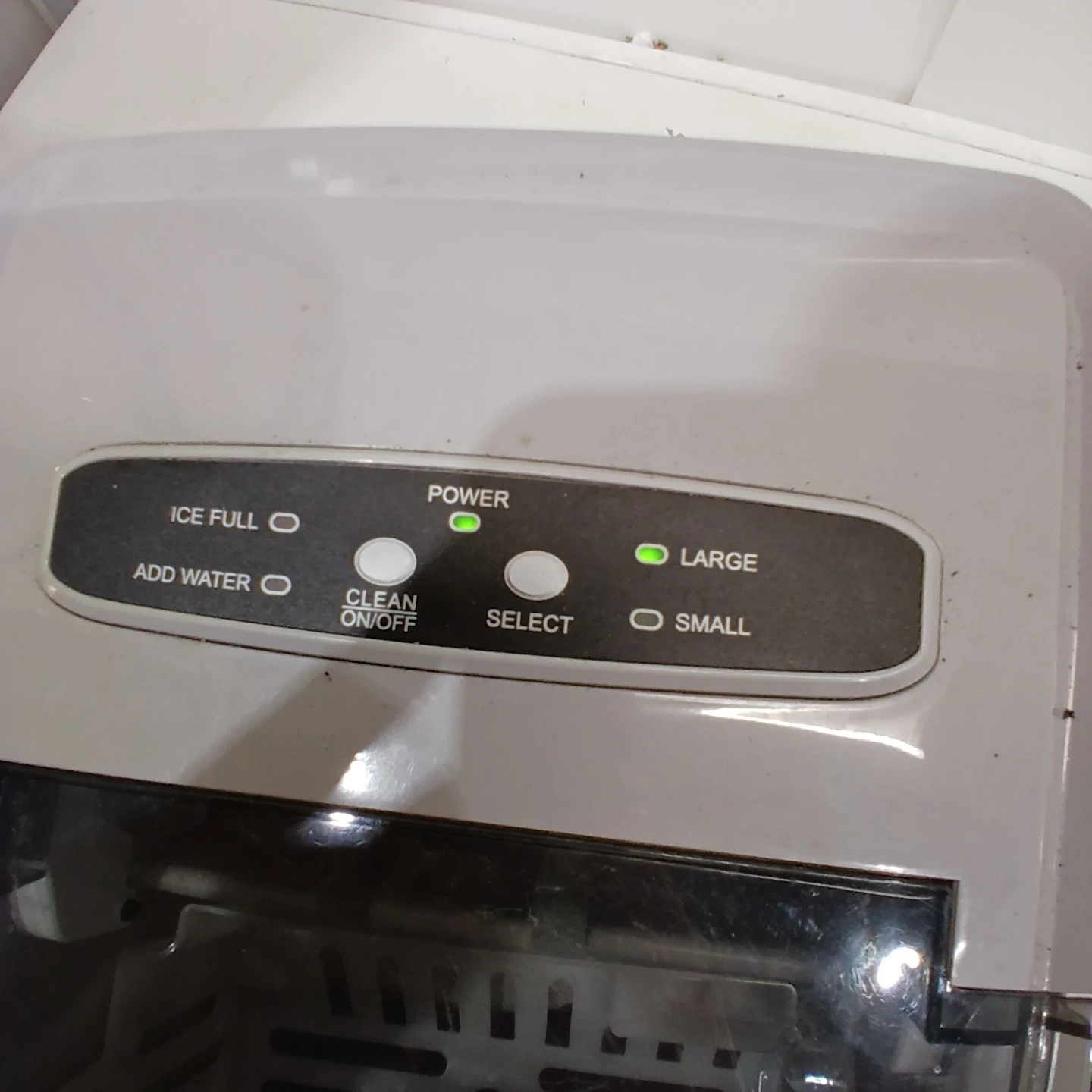 Frigidaire Countertop Ice Maker! - photo 4