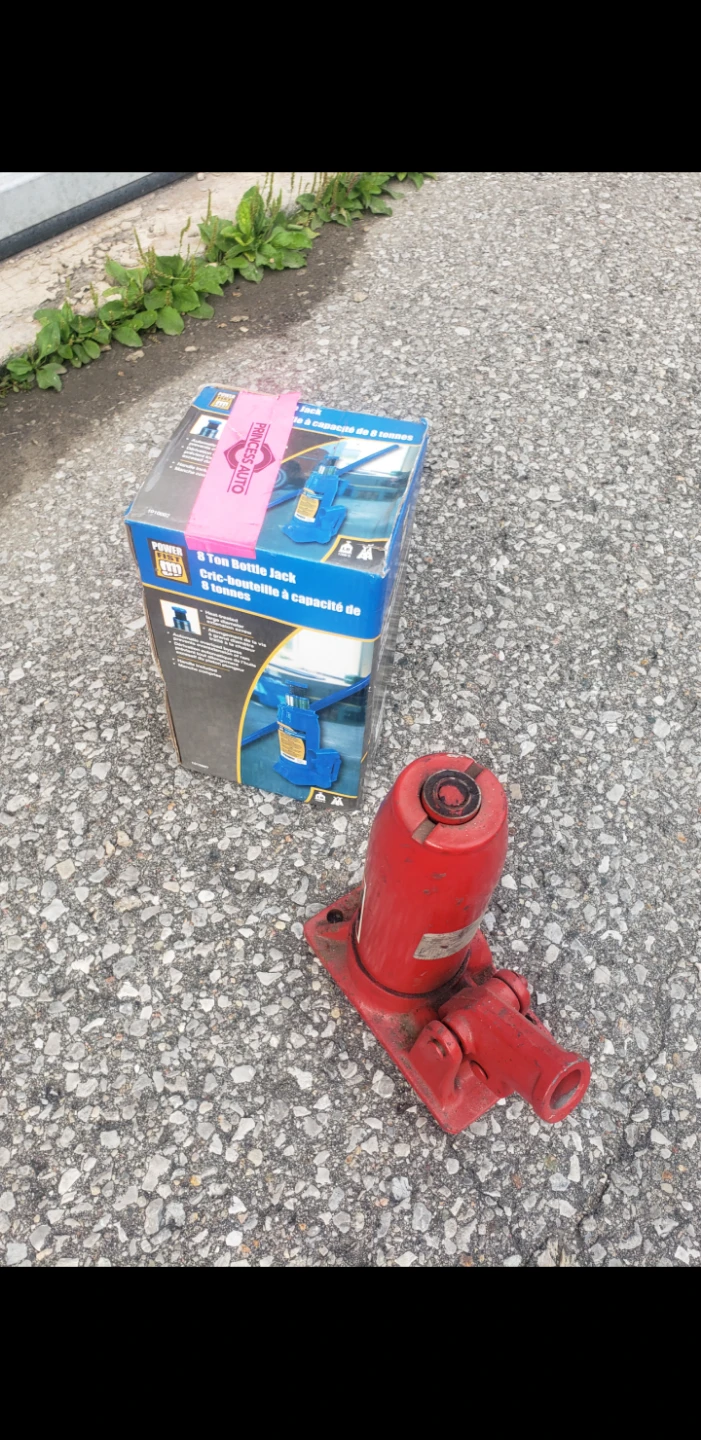 POWER-FIRST 8 Ton Bottle Jack