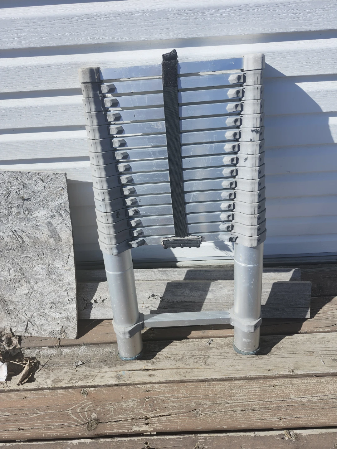 Telescopic Aluminum Ladder