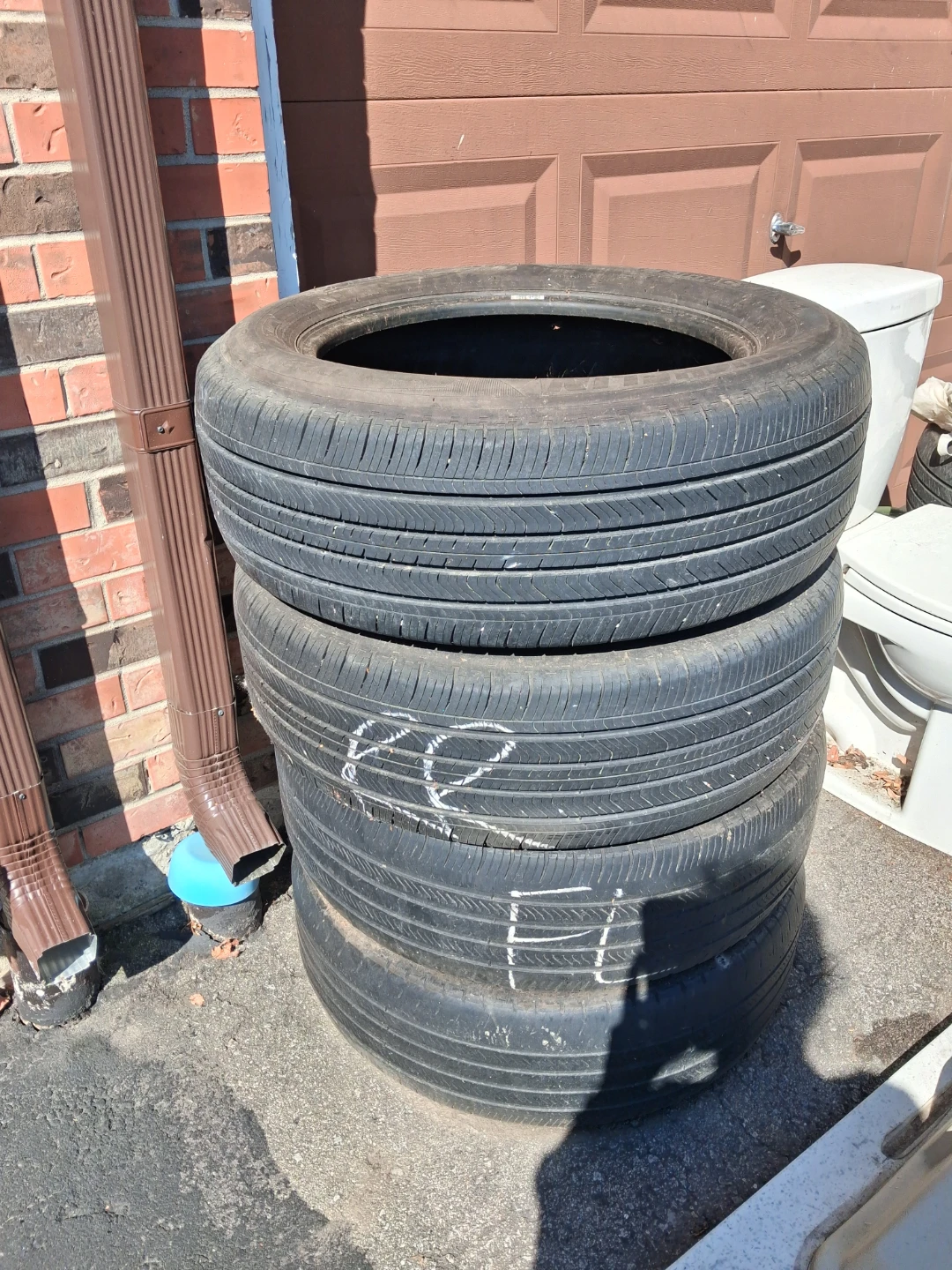 Set of 6 Tires P235/60R18