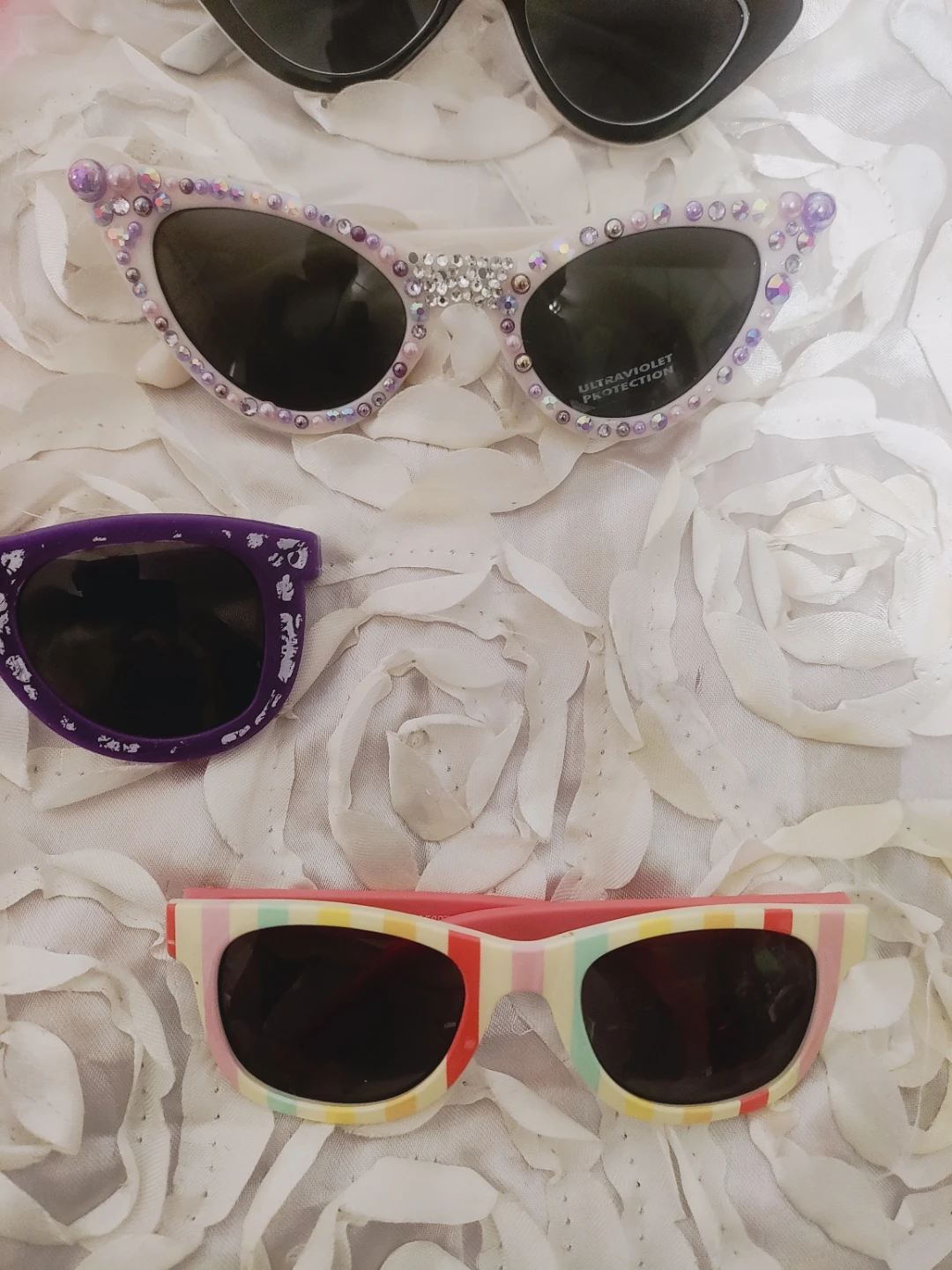 15 pair Assorted  Sunglasses kids & adults - photo 3