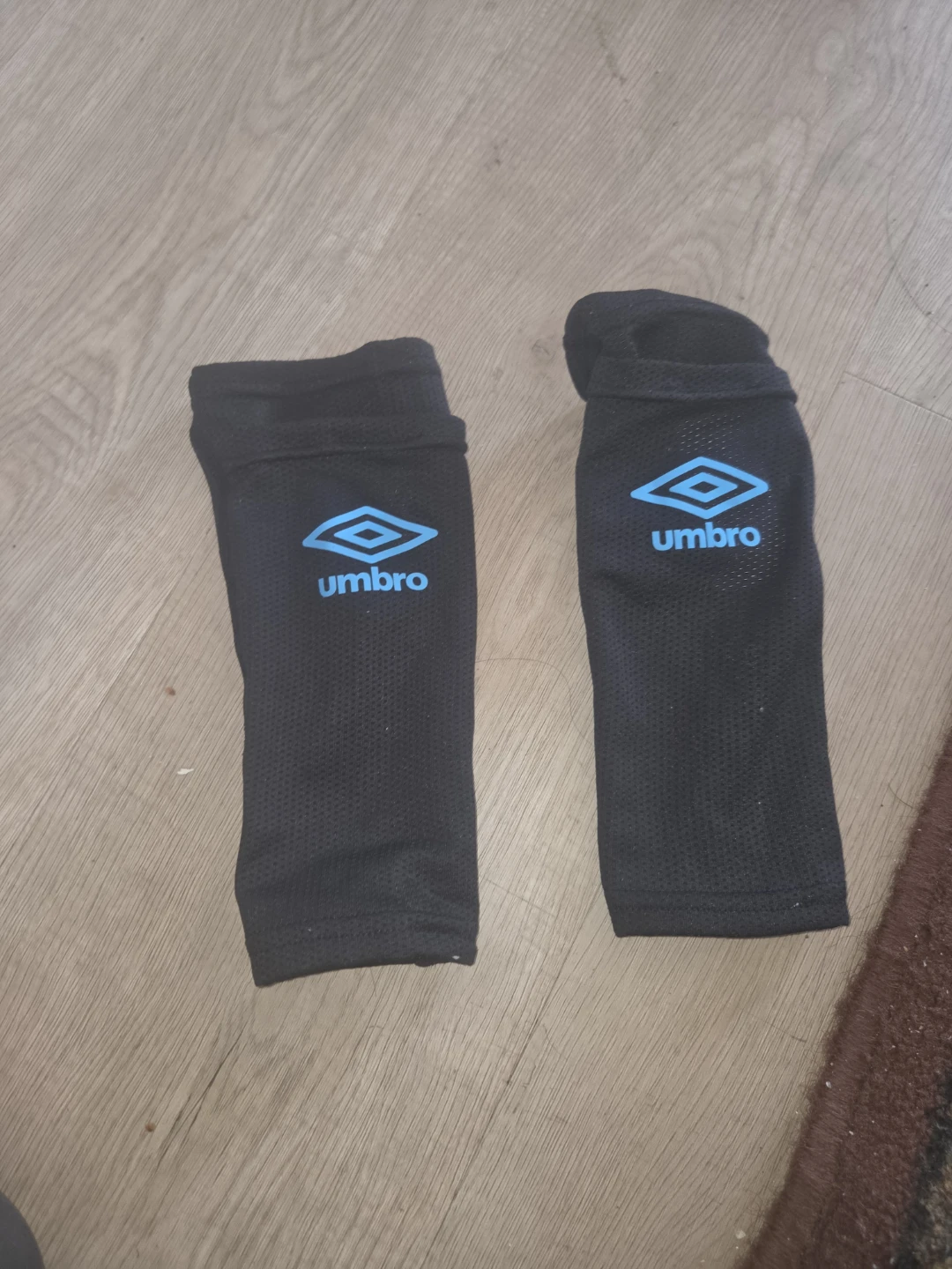 Umbro Soccer Shin Guards - photo 3