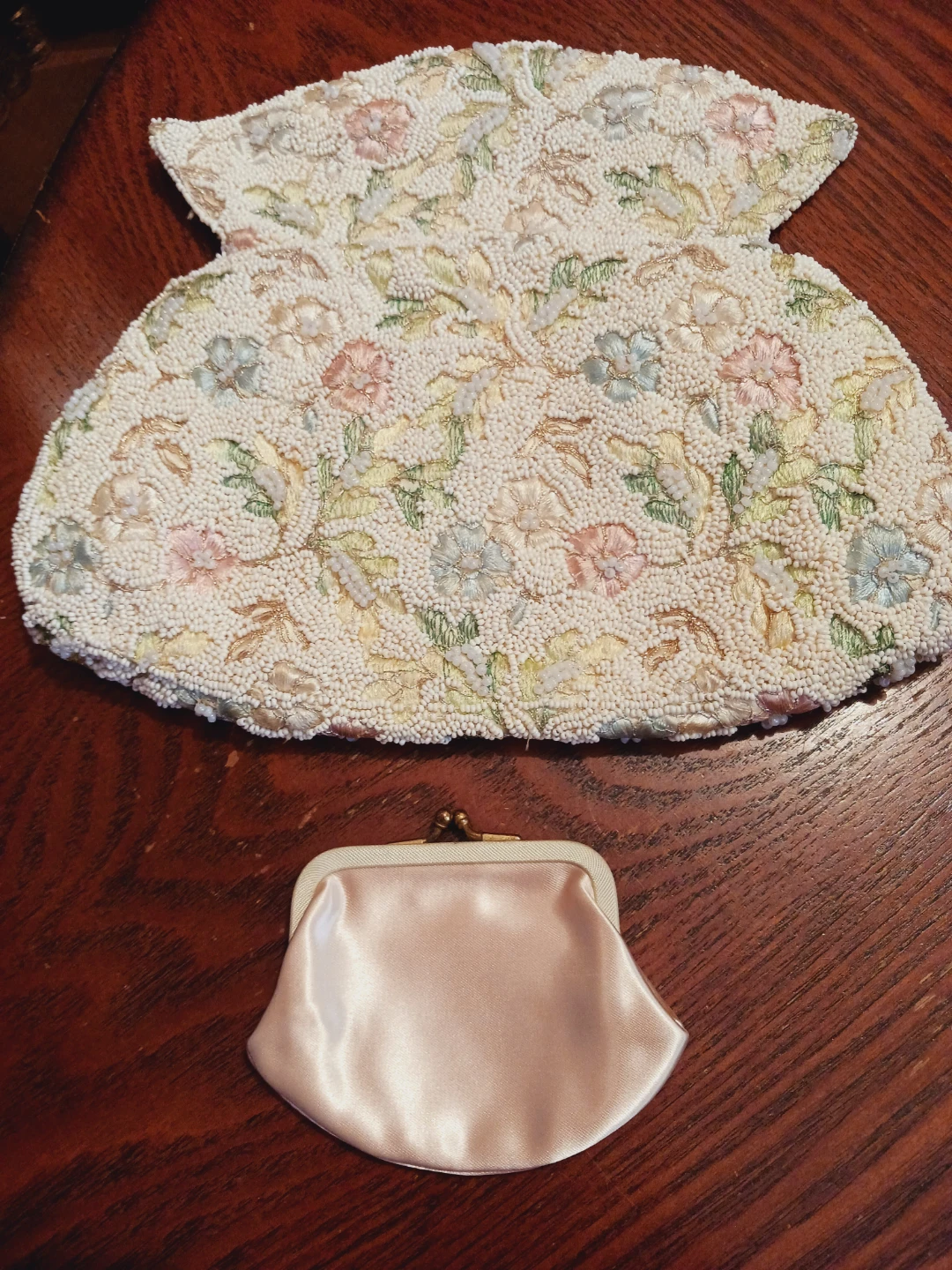 Authentic Art Deco Jolles Beaded Clutch w/ Coin Purse - photo 4