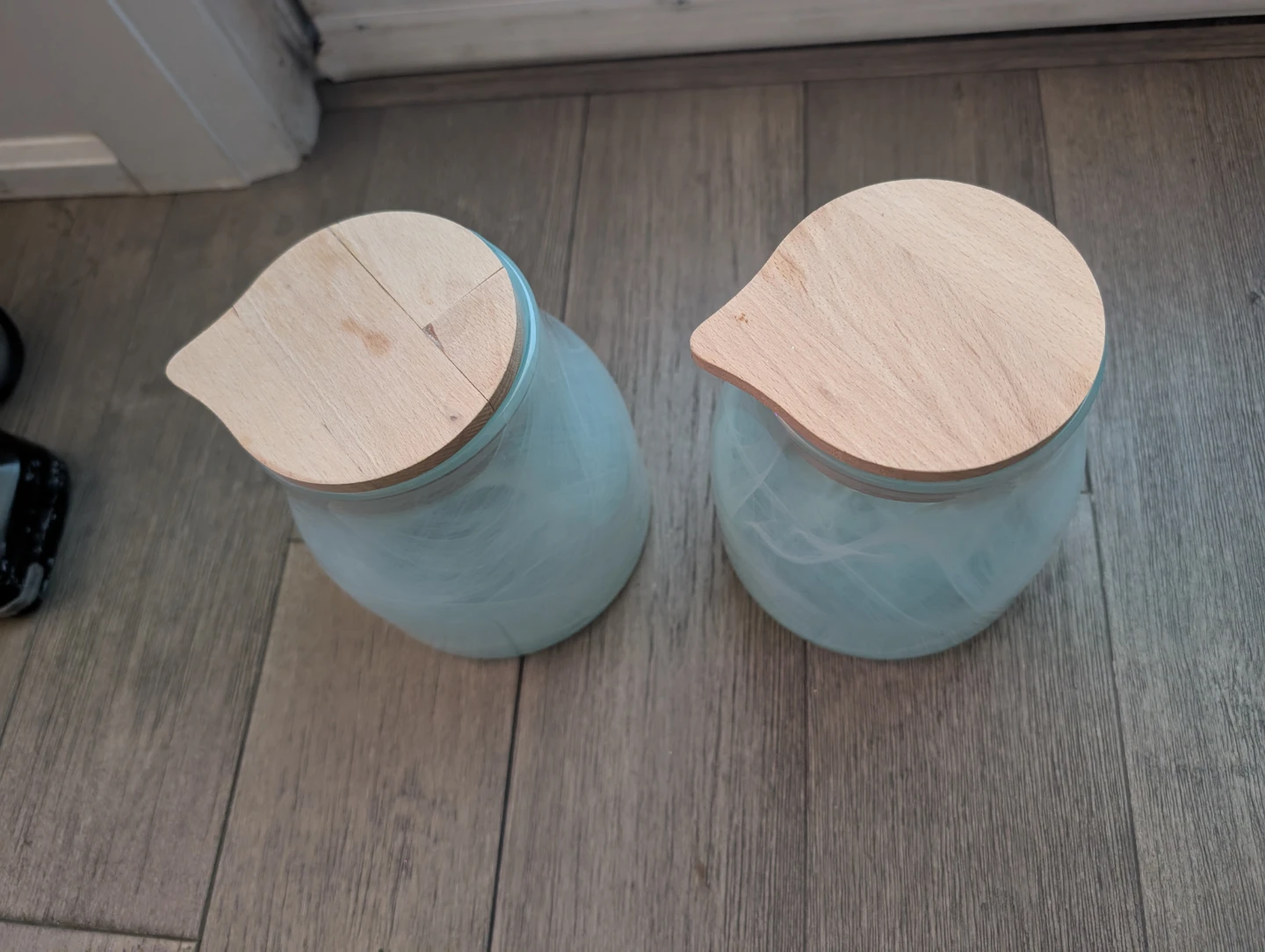 Set of Two Swirl Glass Jars with Wooden Lids - photo 2