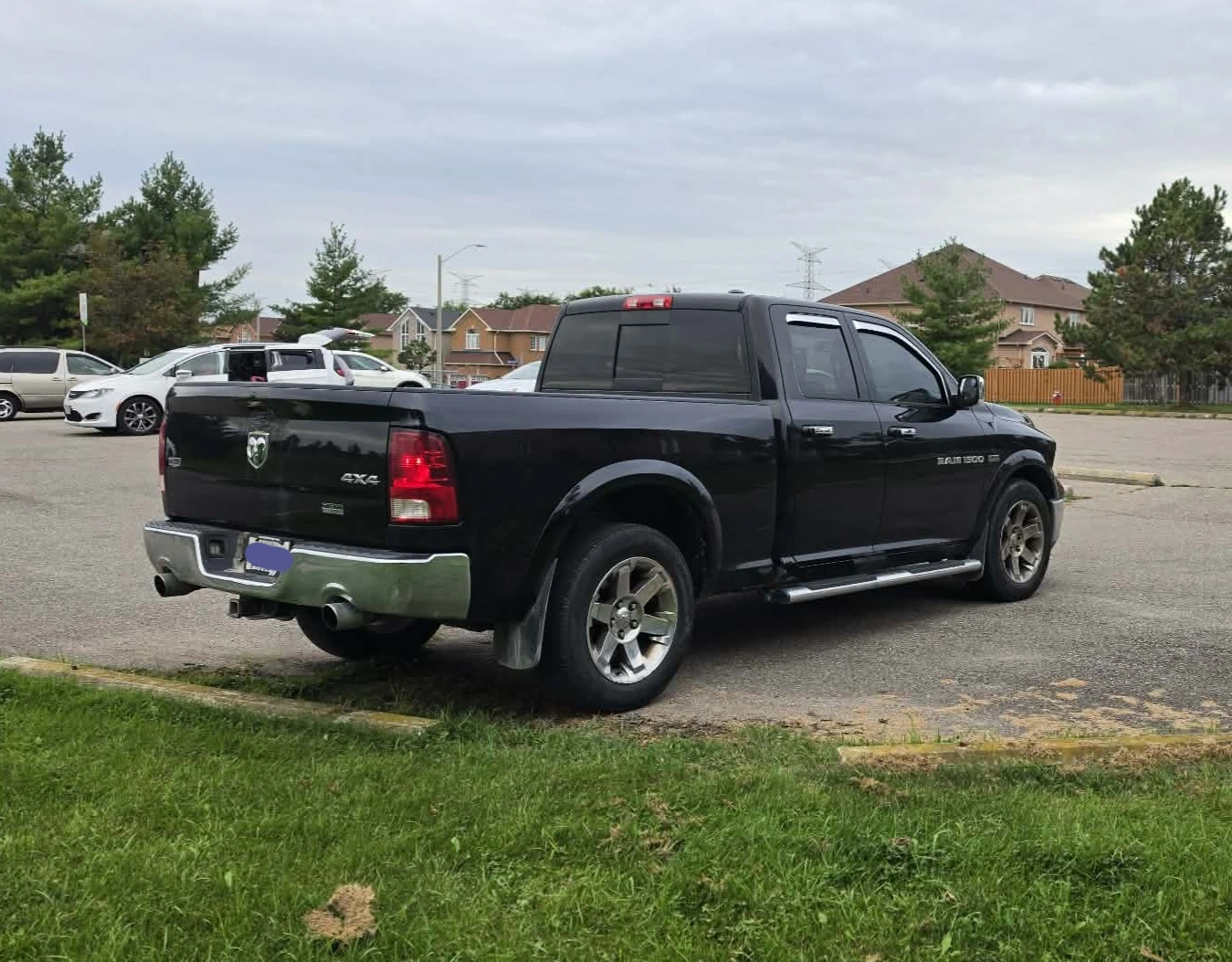 Dodge RAM 1500 Laramie - photo 4