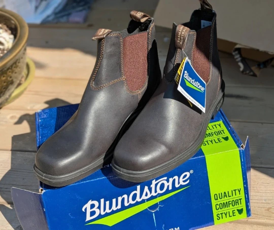 Blundstone 062 Stout Brown Dress Boots Size 10US