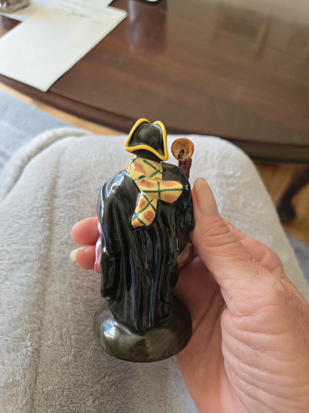 Vintage Royal Doulton "Town Crier" - photo 2