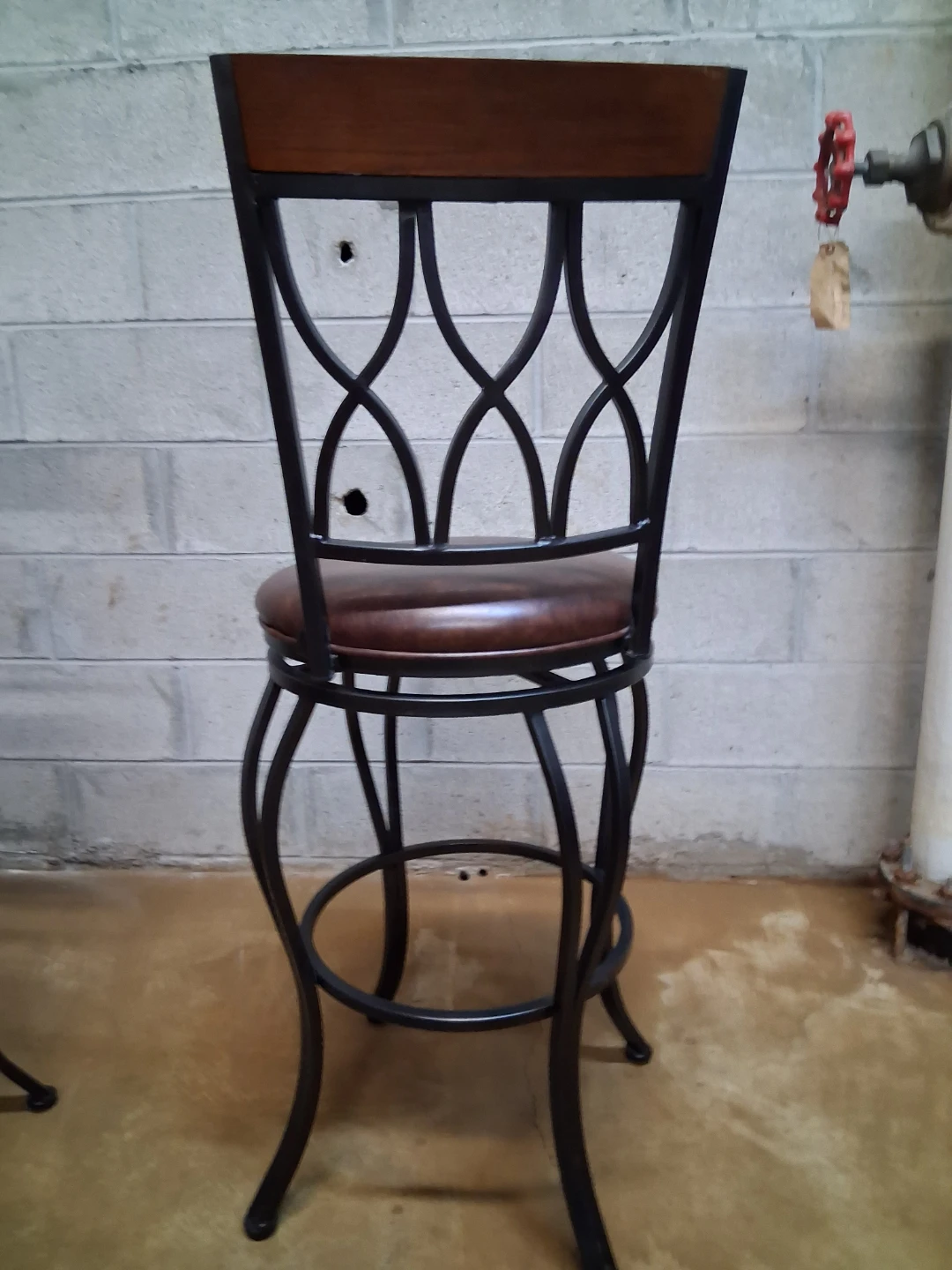 Set of 2 Swivel Bar Stools - photo 2