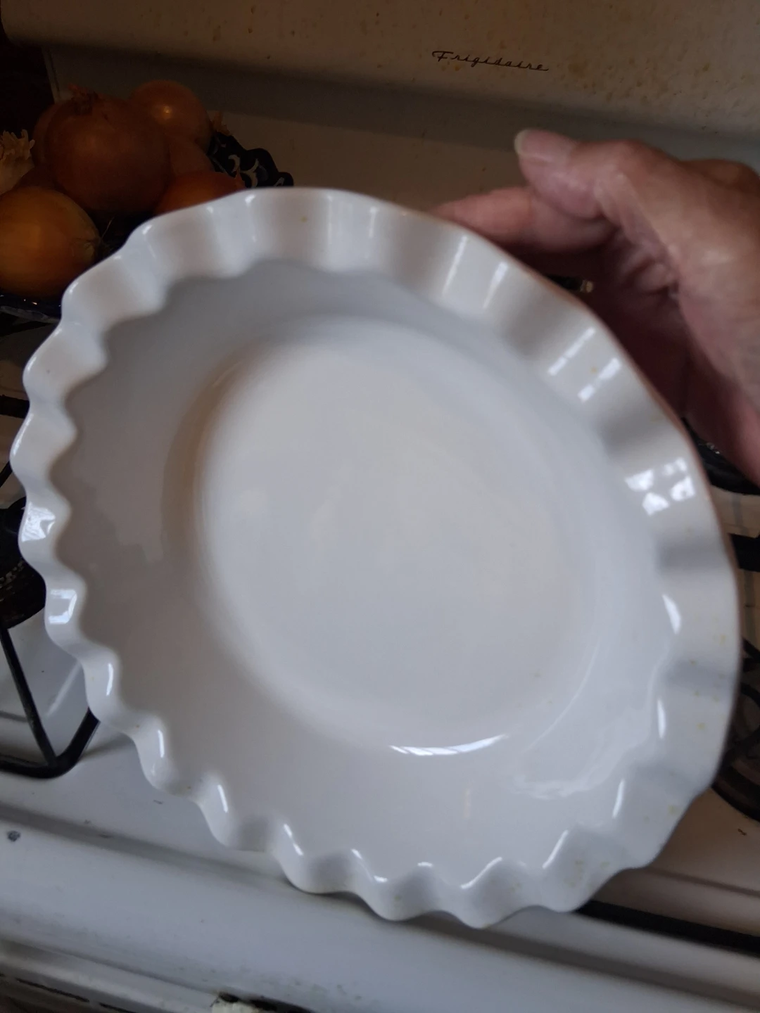 White Ceramic Pie Dish - photo 3