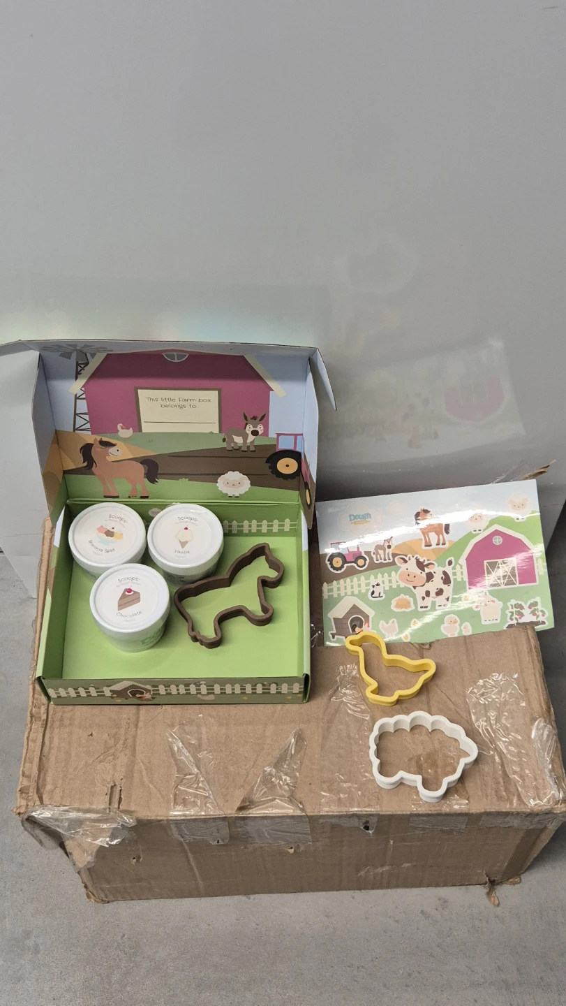 Dough Parlour Little Farm Play Set Dough Montessori kids toys - photo 2