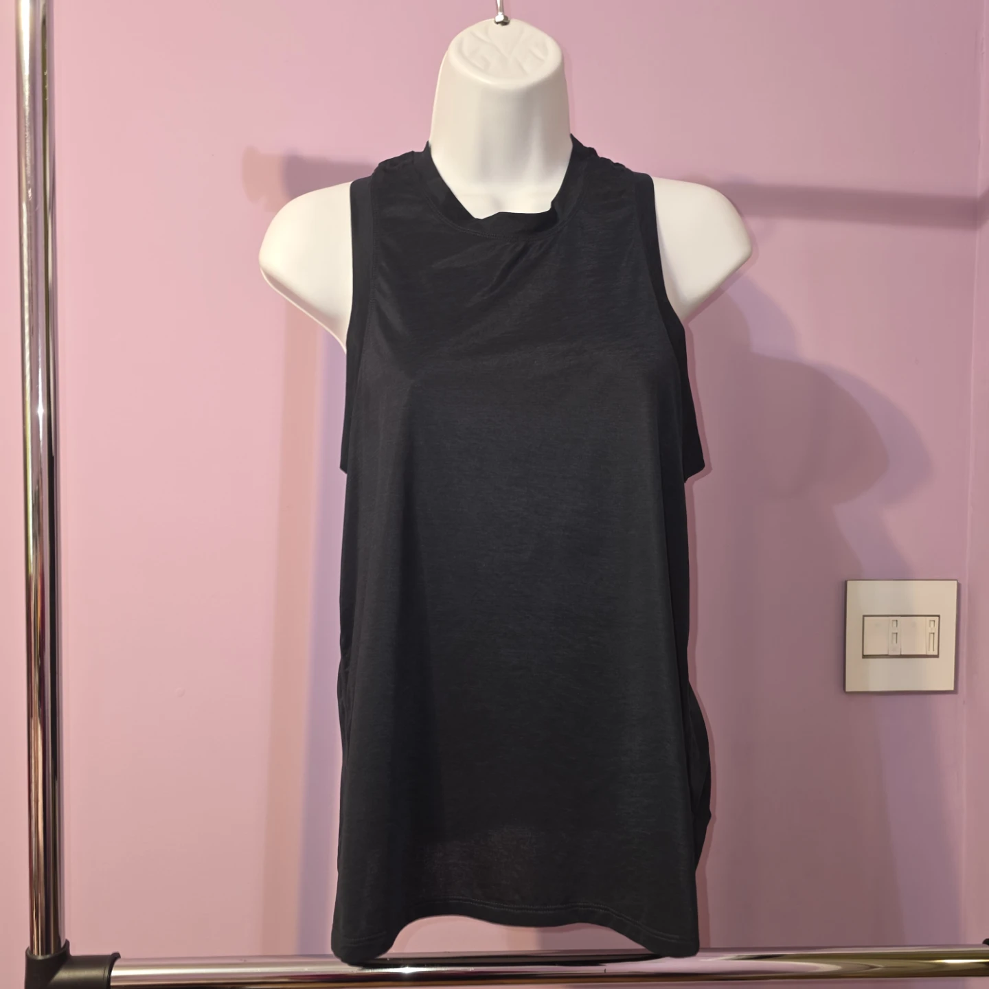 Vuori black athletic racerback tank top size S