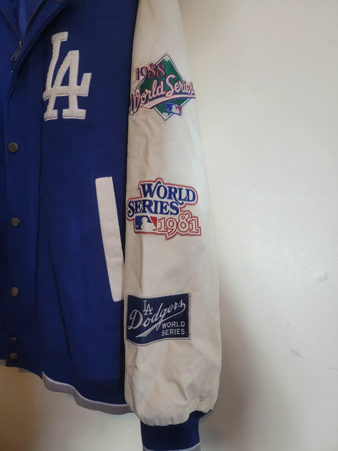 Los Angeles Dodgers World Series Champions Varsity Jacket - photo 3