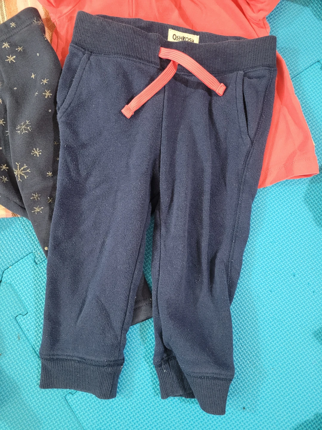 Bundle of long sleeve tops and pants for $10 - photo 2
