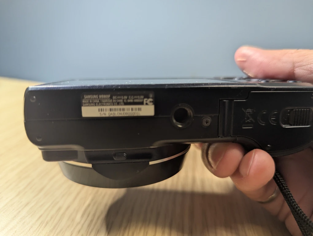 Samsung WB800F Digital Camera - photo 3