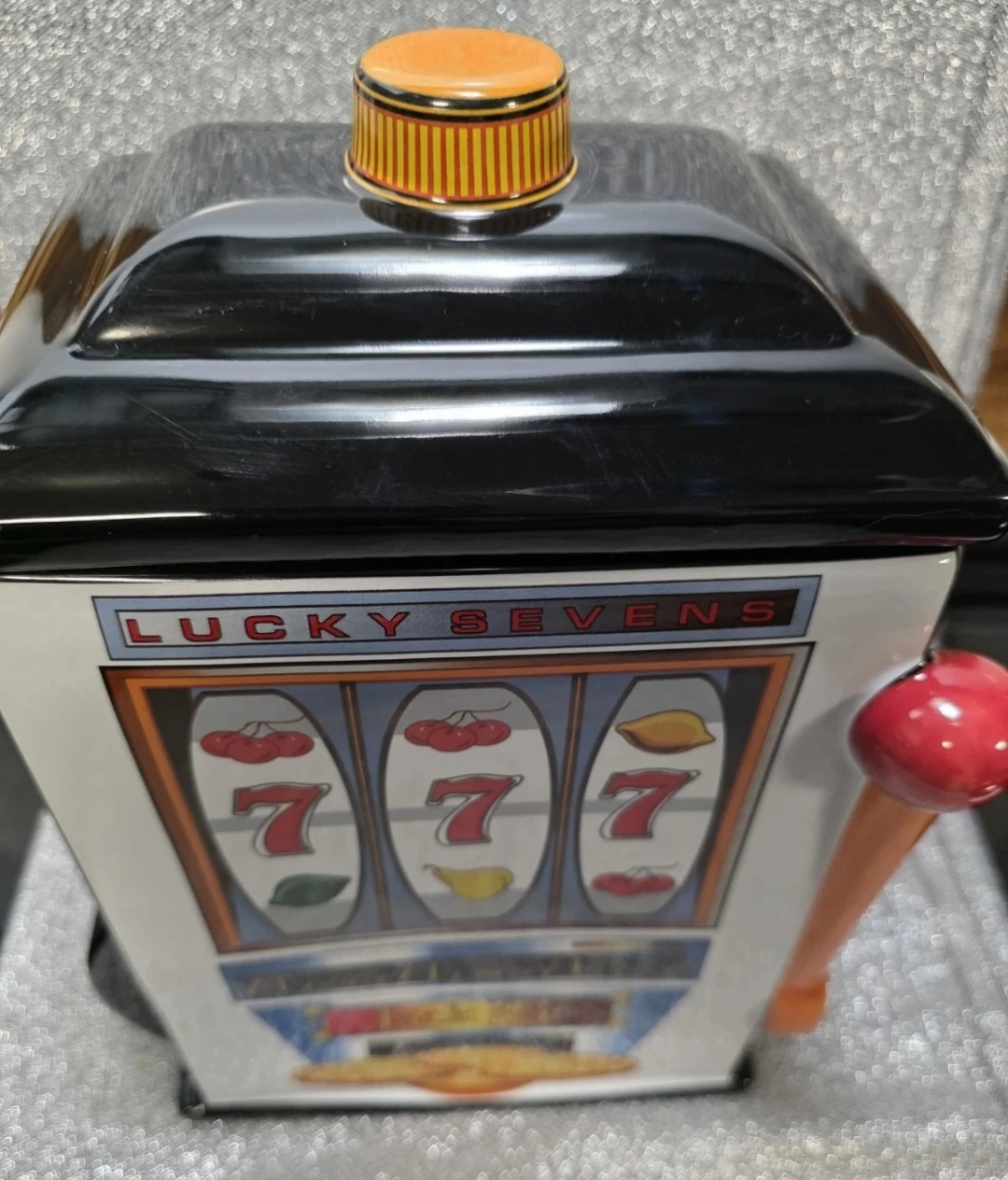 Lucky Sevens slot machine cookie jar - photo 2