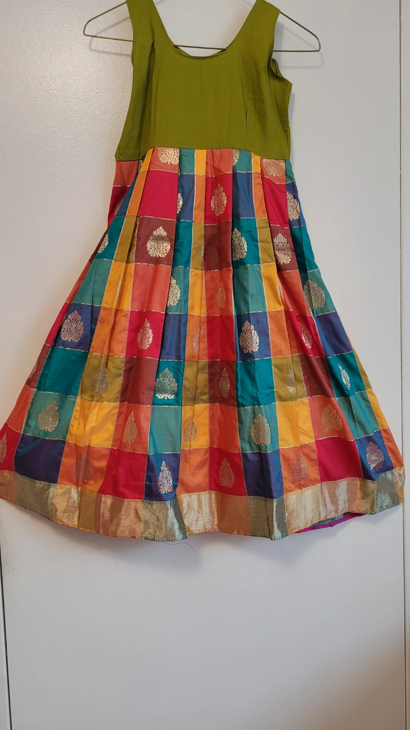 Traditional Girls Pattu Pavadai Set - photo 2