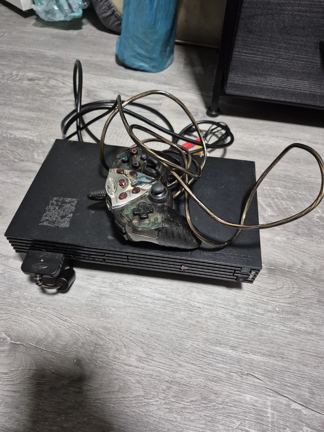 Sony PlayStation 2 Slim Console with Controller