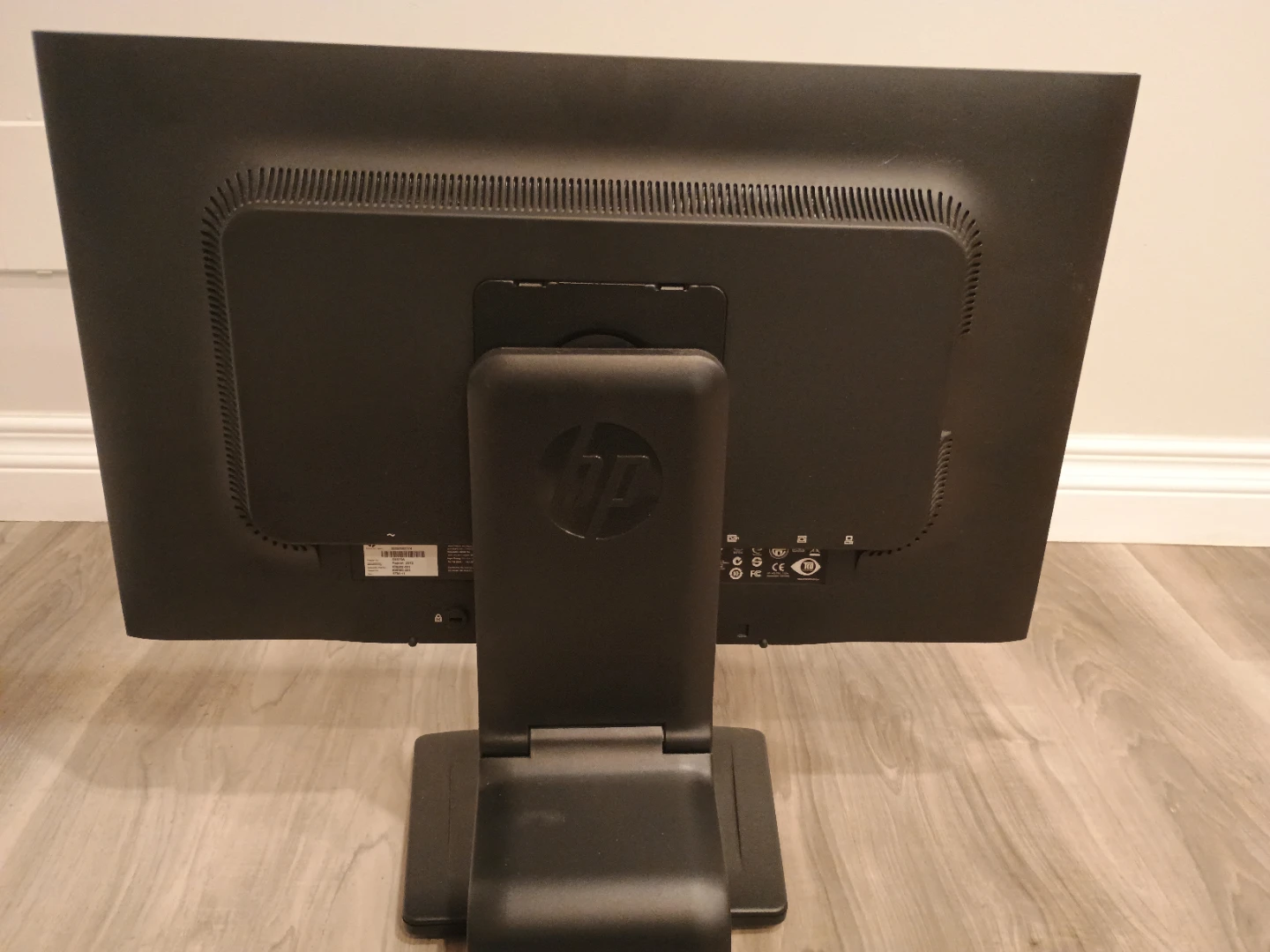 HP Compaq LA2306x 23-inch Monitor