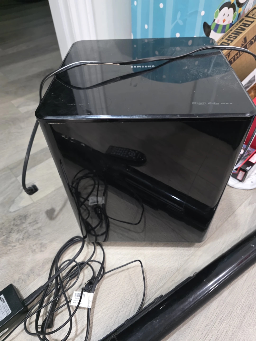 Samsung HW-E550 Soundbar System - photo 2