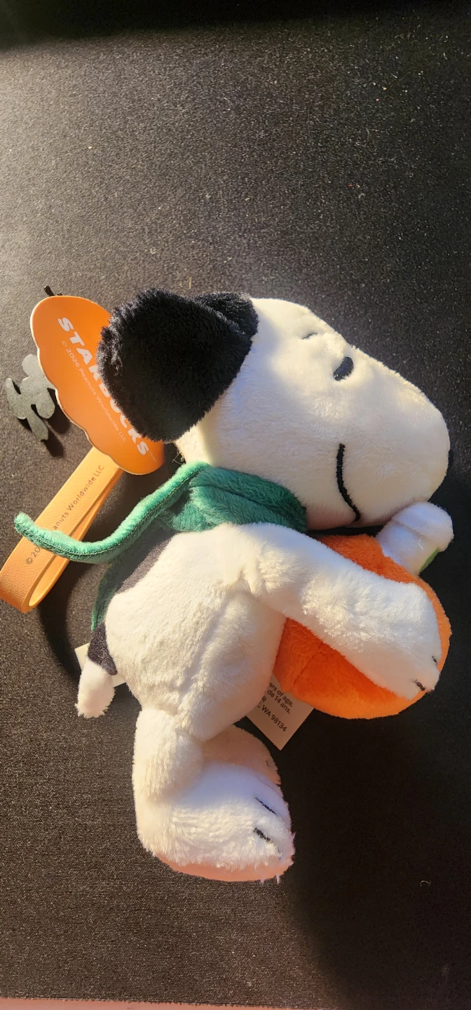 Starbucks x Peanuts Snoopy Plush Keychain - photo 2