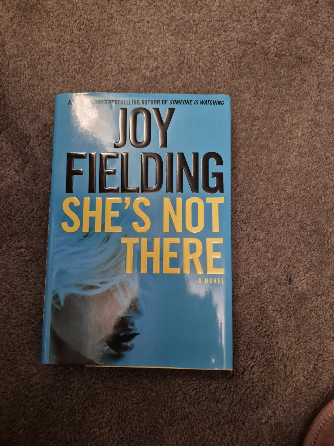 She's Not There by Joy Fielding