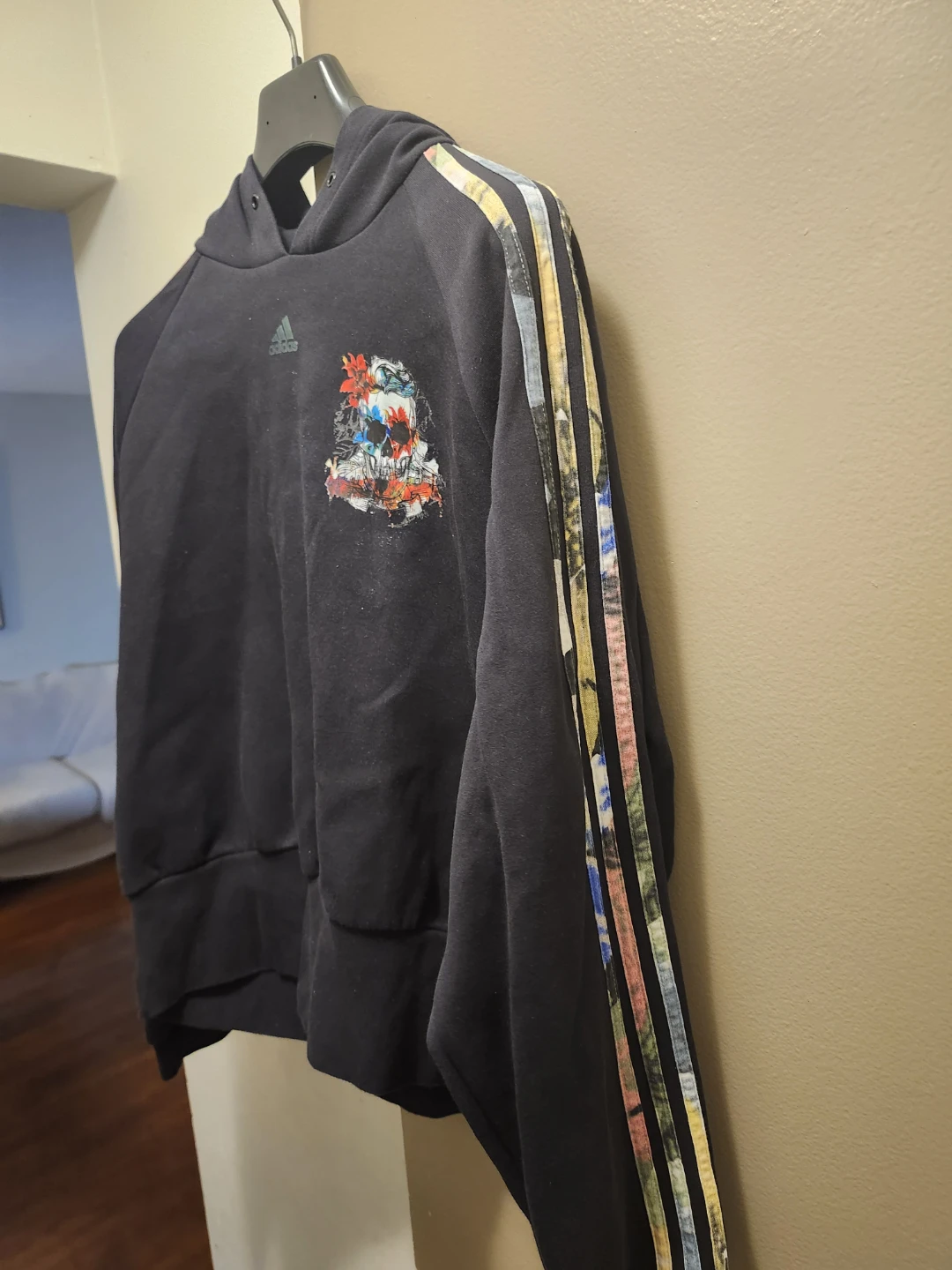 Adidas Black Hoodie with Skull Graphic - photo 4