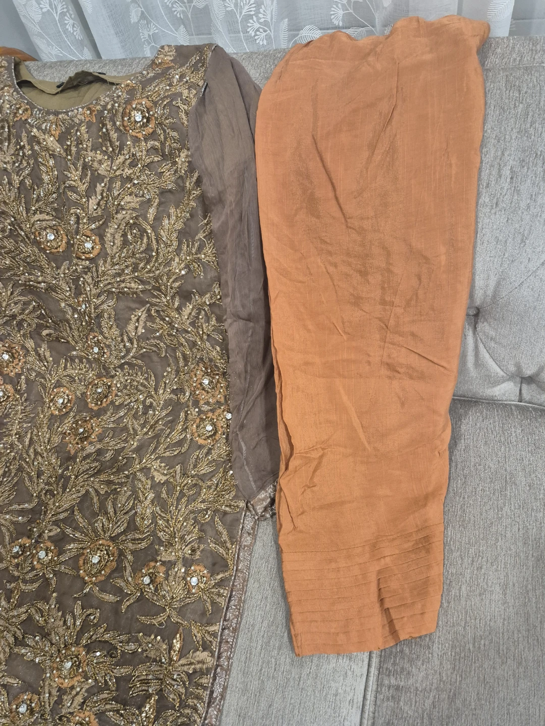 Embroidered Formal Pakistani Salwar Kameez - photo 2