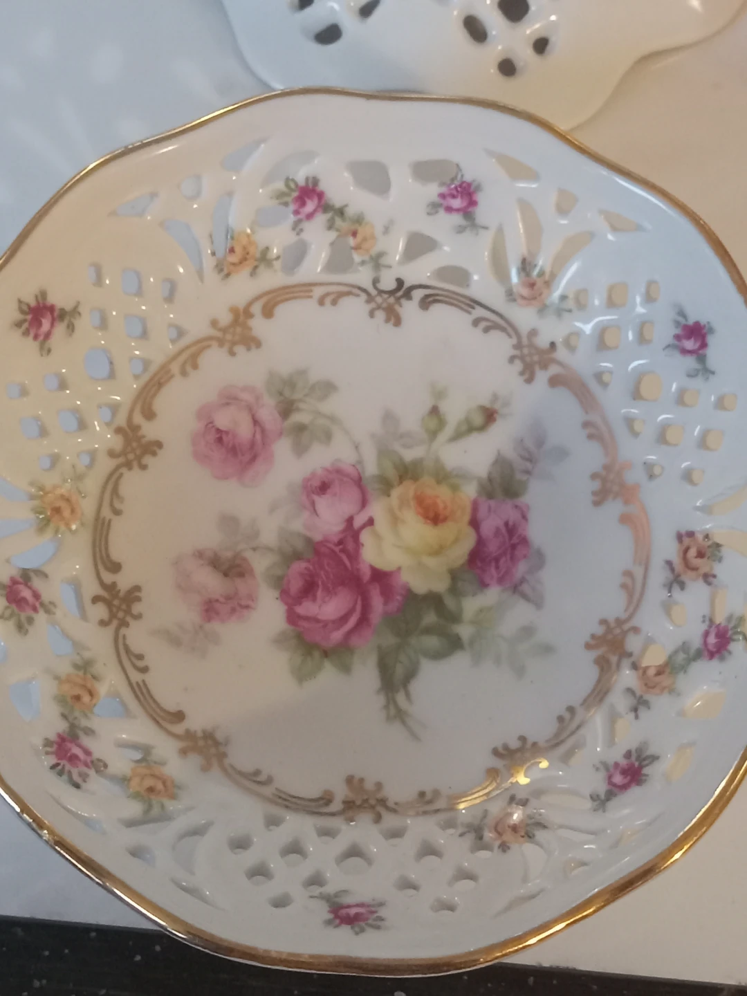 Set of Two Vintage Floral Lattice Dishes - photo 2