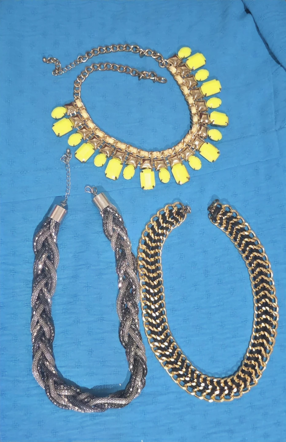 Necklaces, bracelets, watches - photo 2