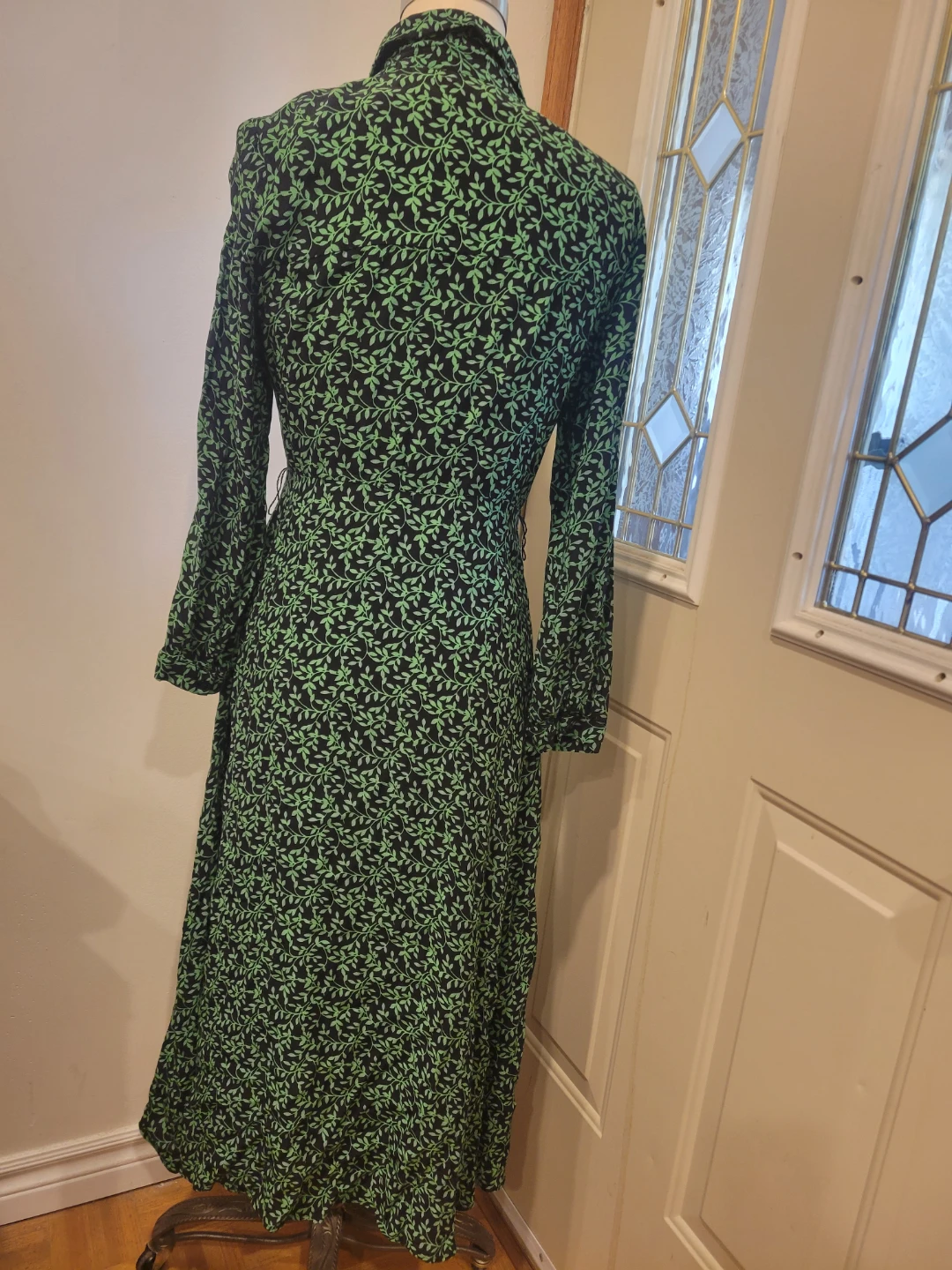 Zara green and black leaf print shirt dress - photo 3